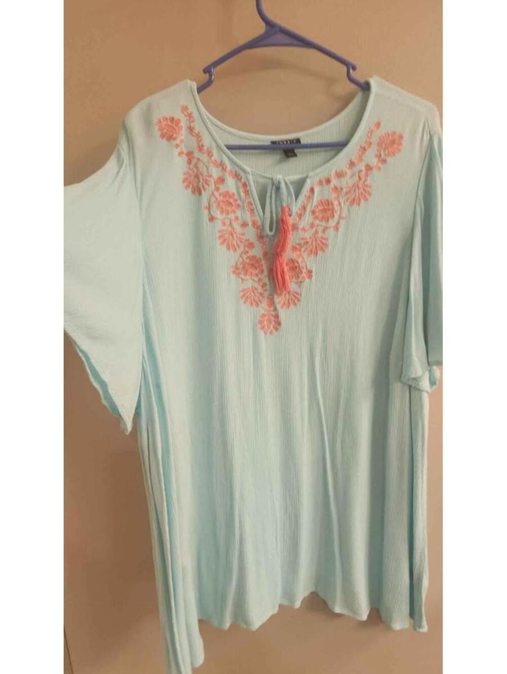 Torrid Size 4 Blue Rayon Blouse with Orange Floral Embroidery